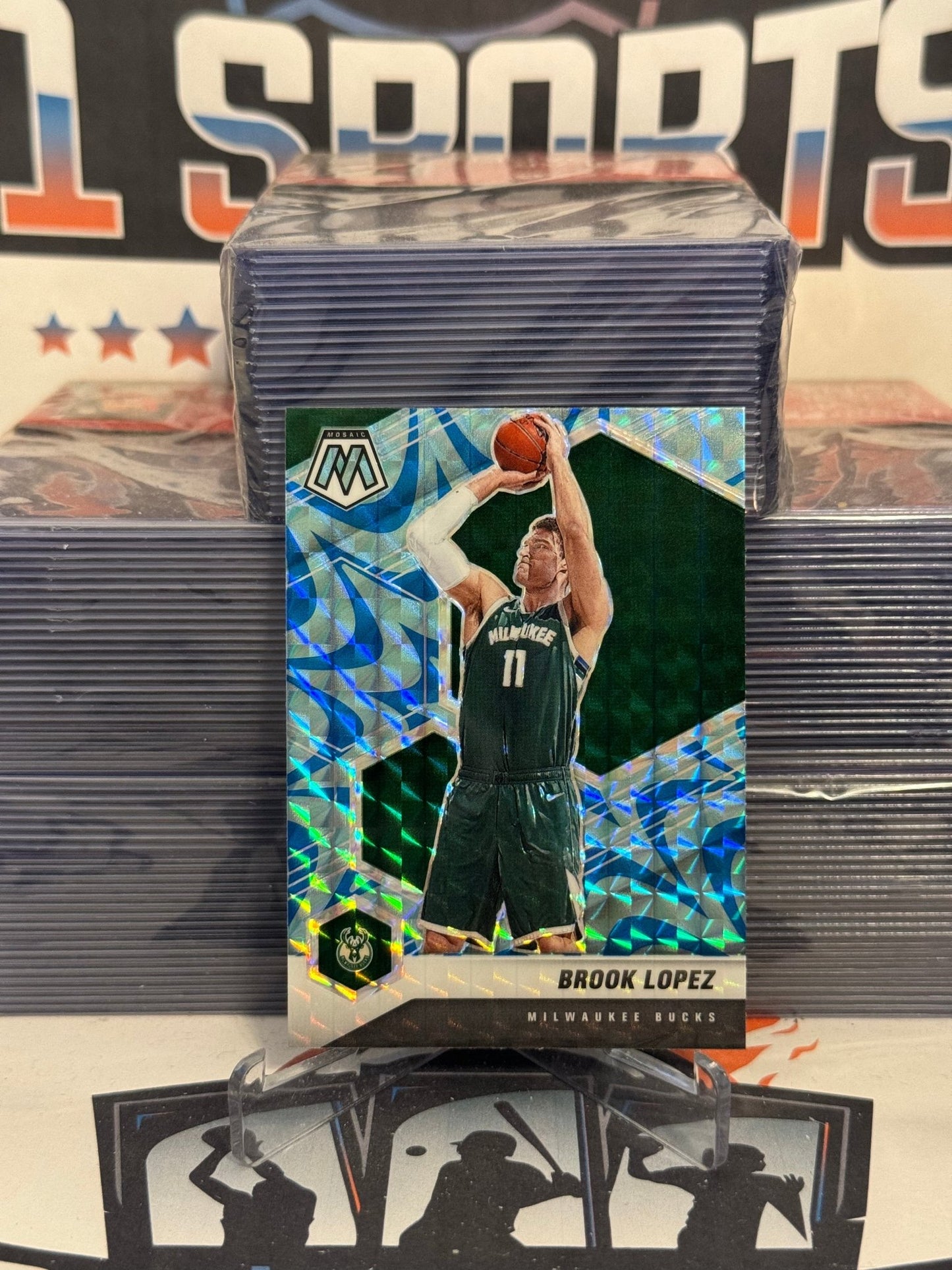 2020 Panini Mosaic (Blue Reactive Prizm) Brook Lopez #9