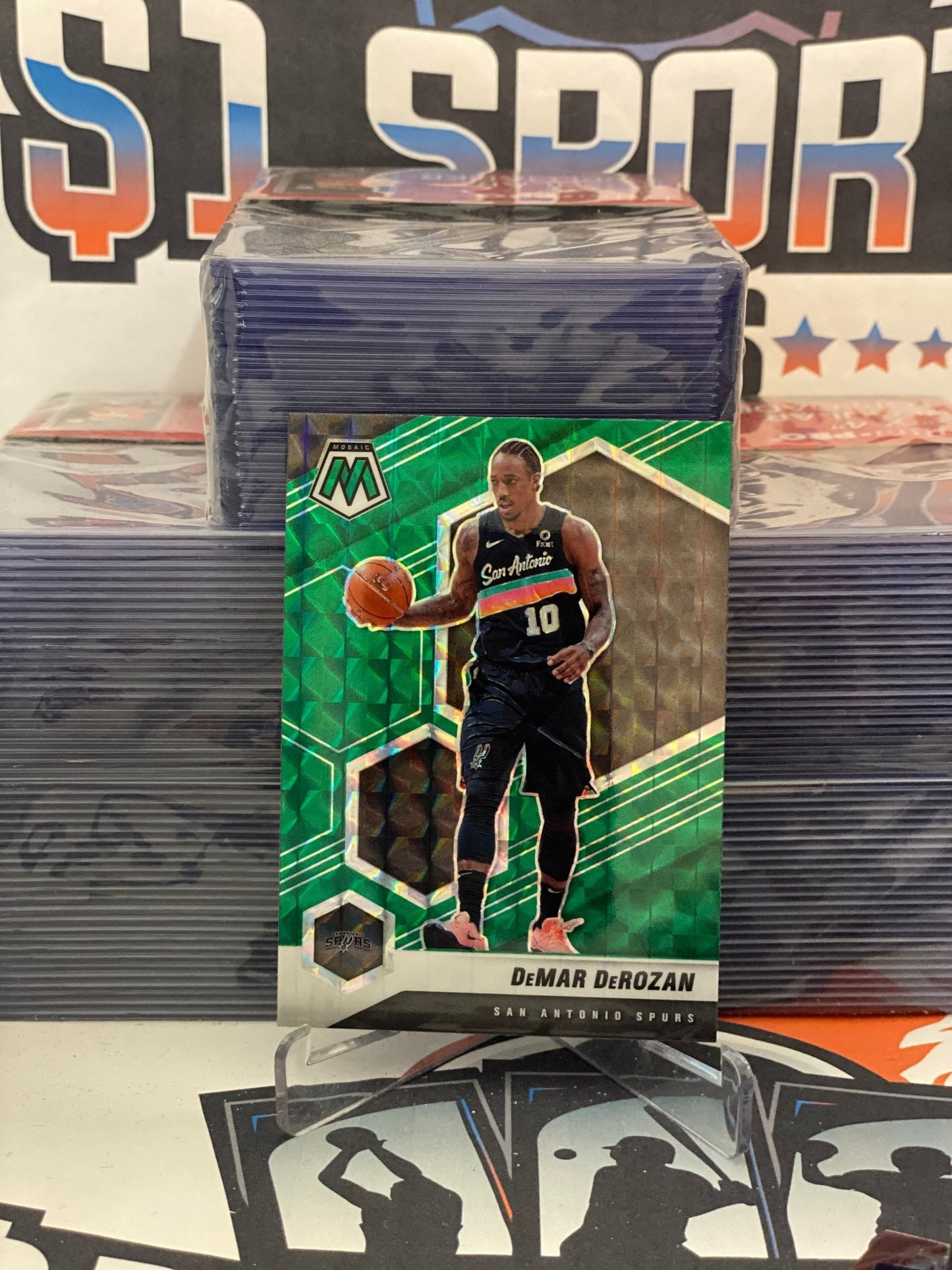 2020 Panini Mosaic (Green Prizm) DeMar DeRozan #133