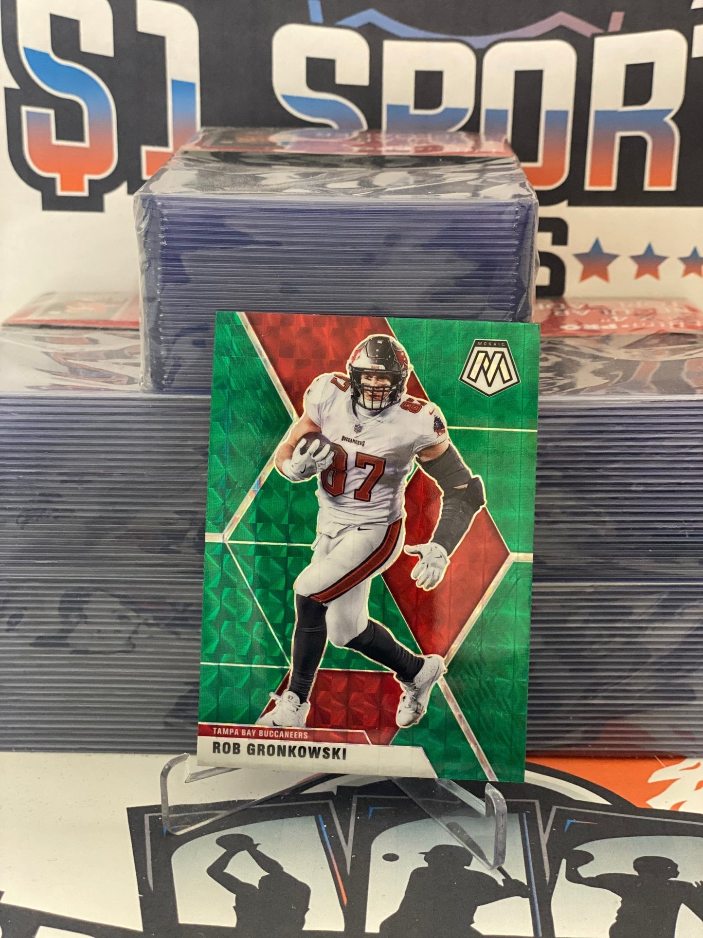 2020 Panini Mosaic (Green Prizm) Rob Gronkowski #136