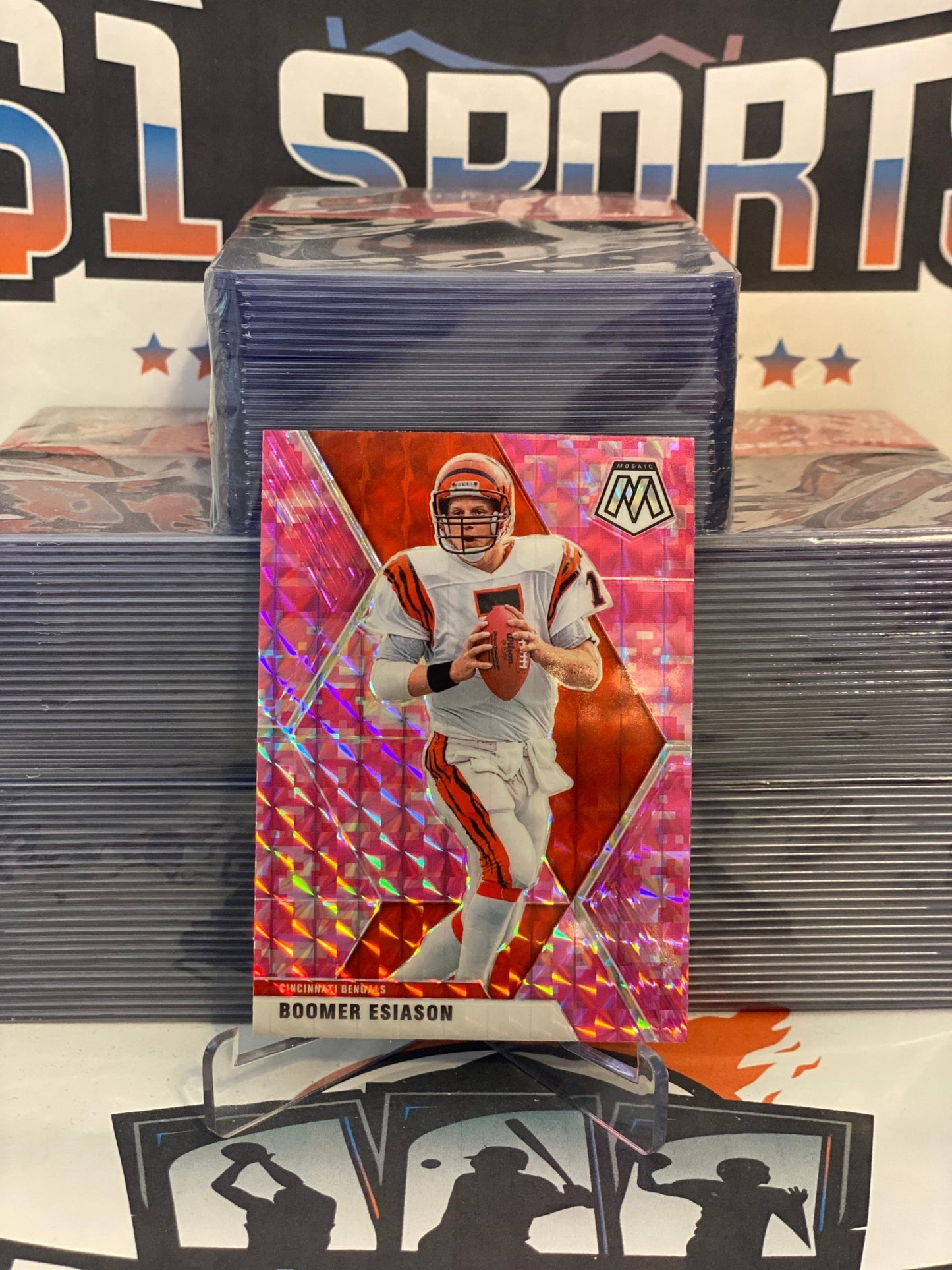 2020 Panini Mosaic (Pink Camo Prizm) Boomer Esiason #51