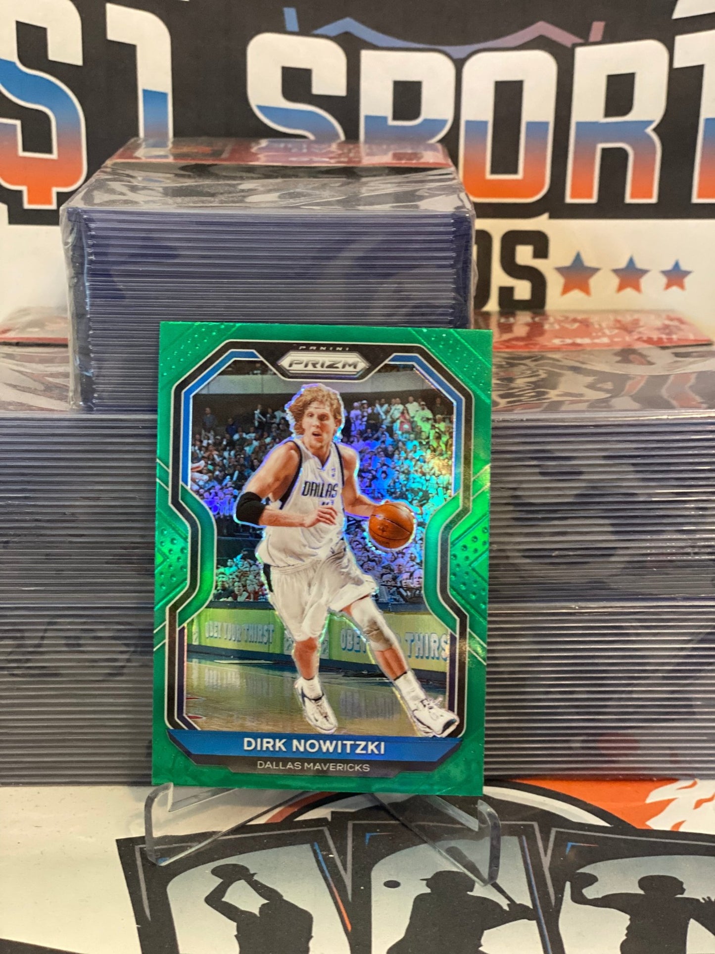 2020 Panini Prizm (Green Prizm) Dirk Nowitzki #180