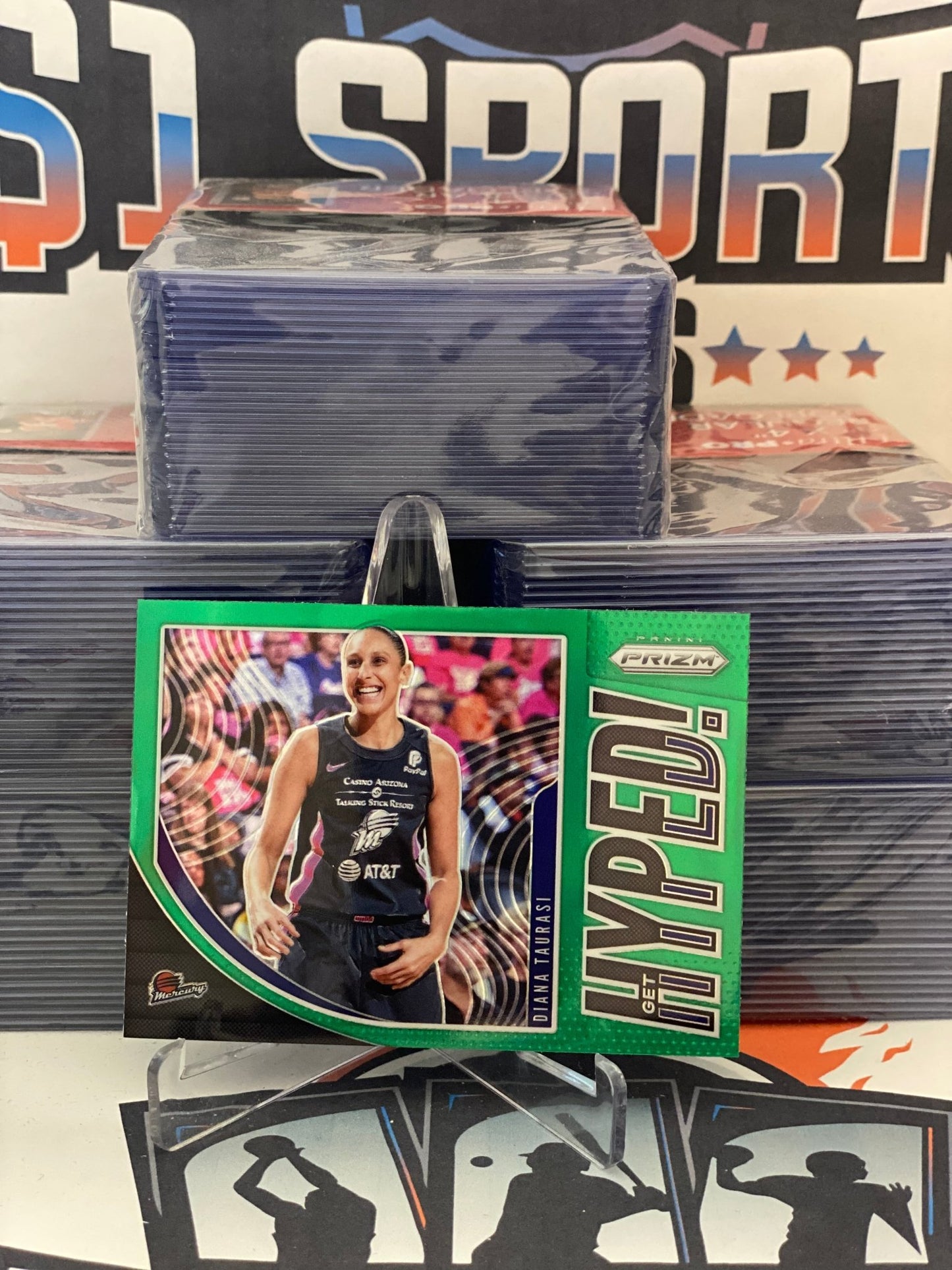 2020 Panini Prizm WNBA (Green Prizm, Get Hyped!) Diana Taurasi #6