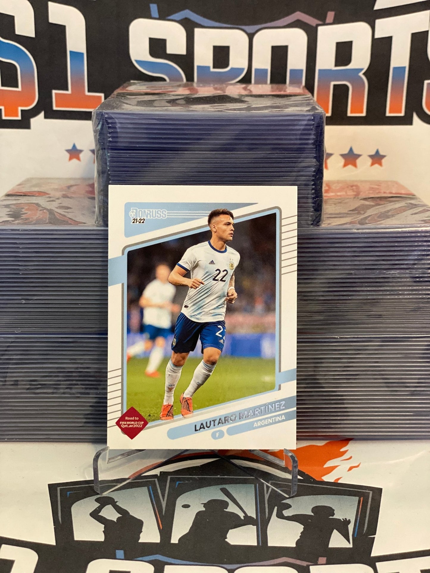 2021 Donruss FIFA World Cup Lautaro Martinez #5