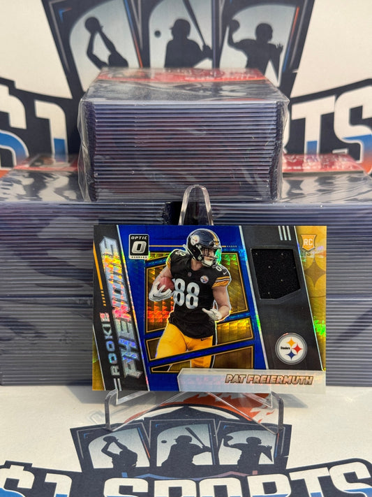 2021 Donruss Optic (Blue Hyper Prizm, Rookie Phenoms Relic) Pat Freiermuth Rookie #RPH-32