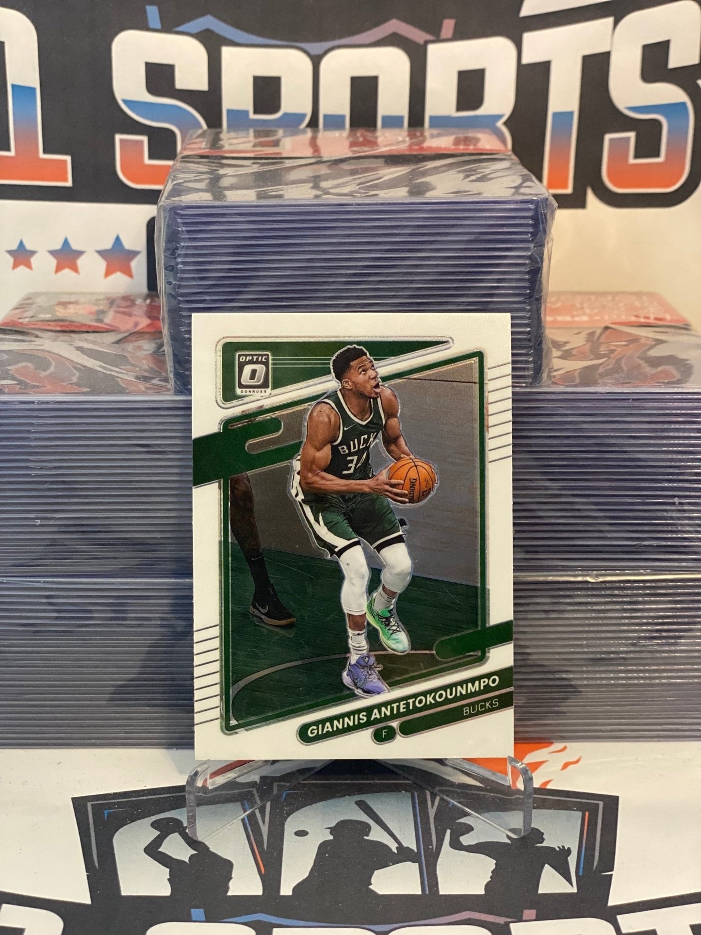 2021 Donruss Optic Giannis Antetokounmpo #31