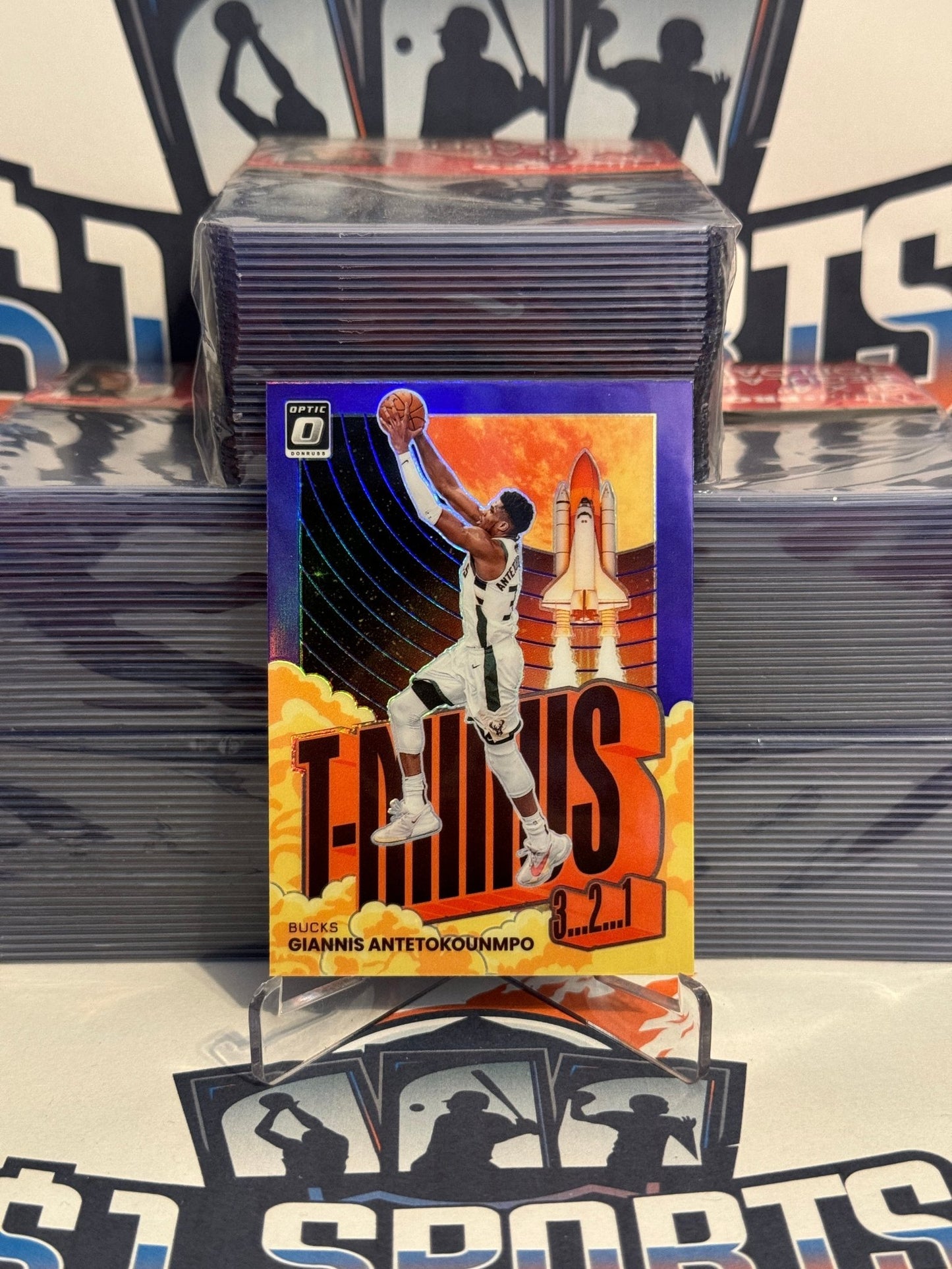 2021 Donruss Optic (Purple Prizm, T-Minus 3, 2, 1) Giannis Antetokounmpo #3
