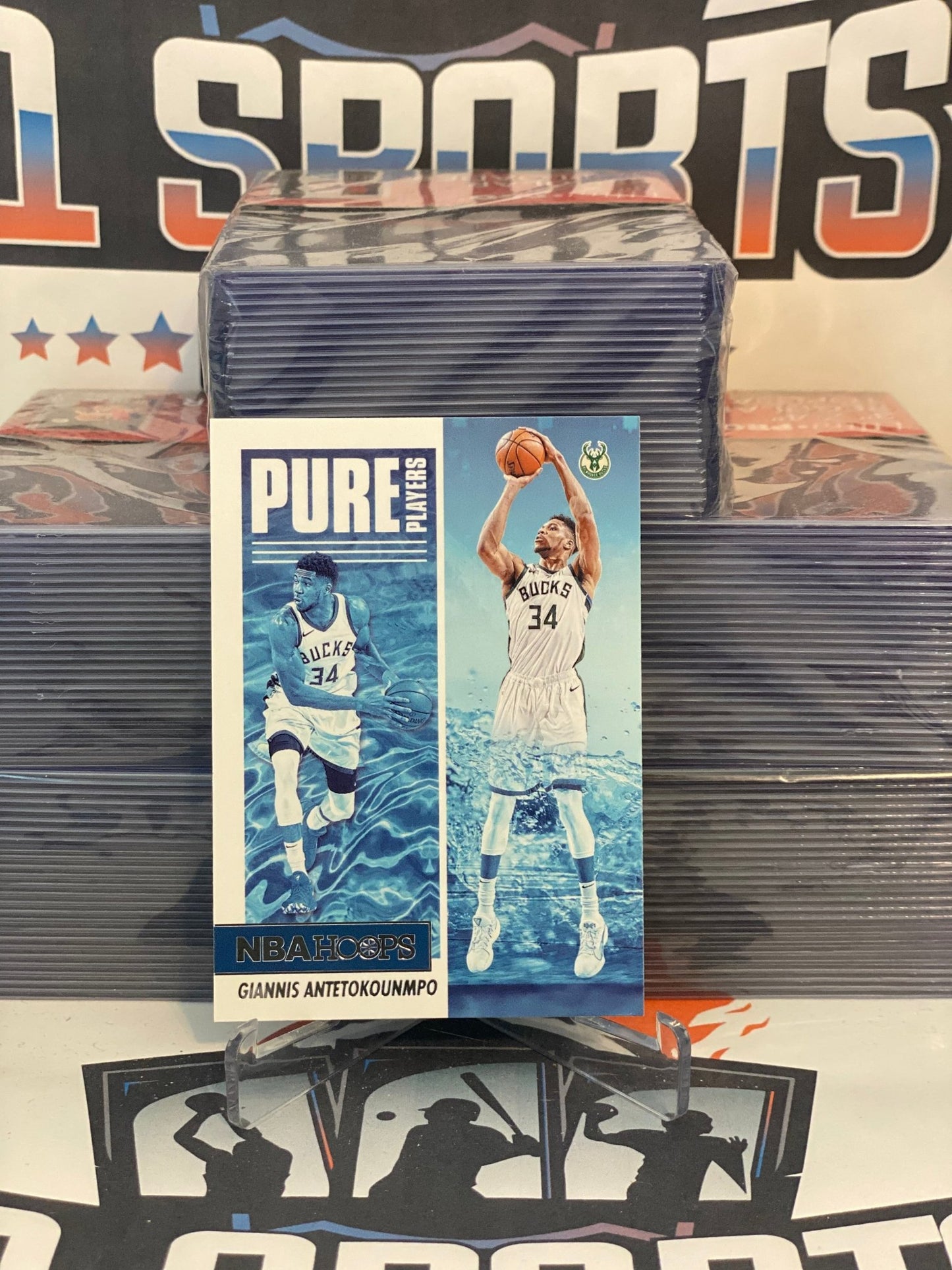 2021 NBA Hoops (Pure Players) Giannis Antetokounmpo #5