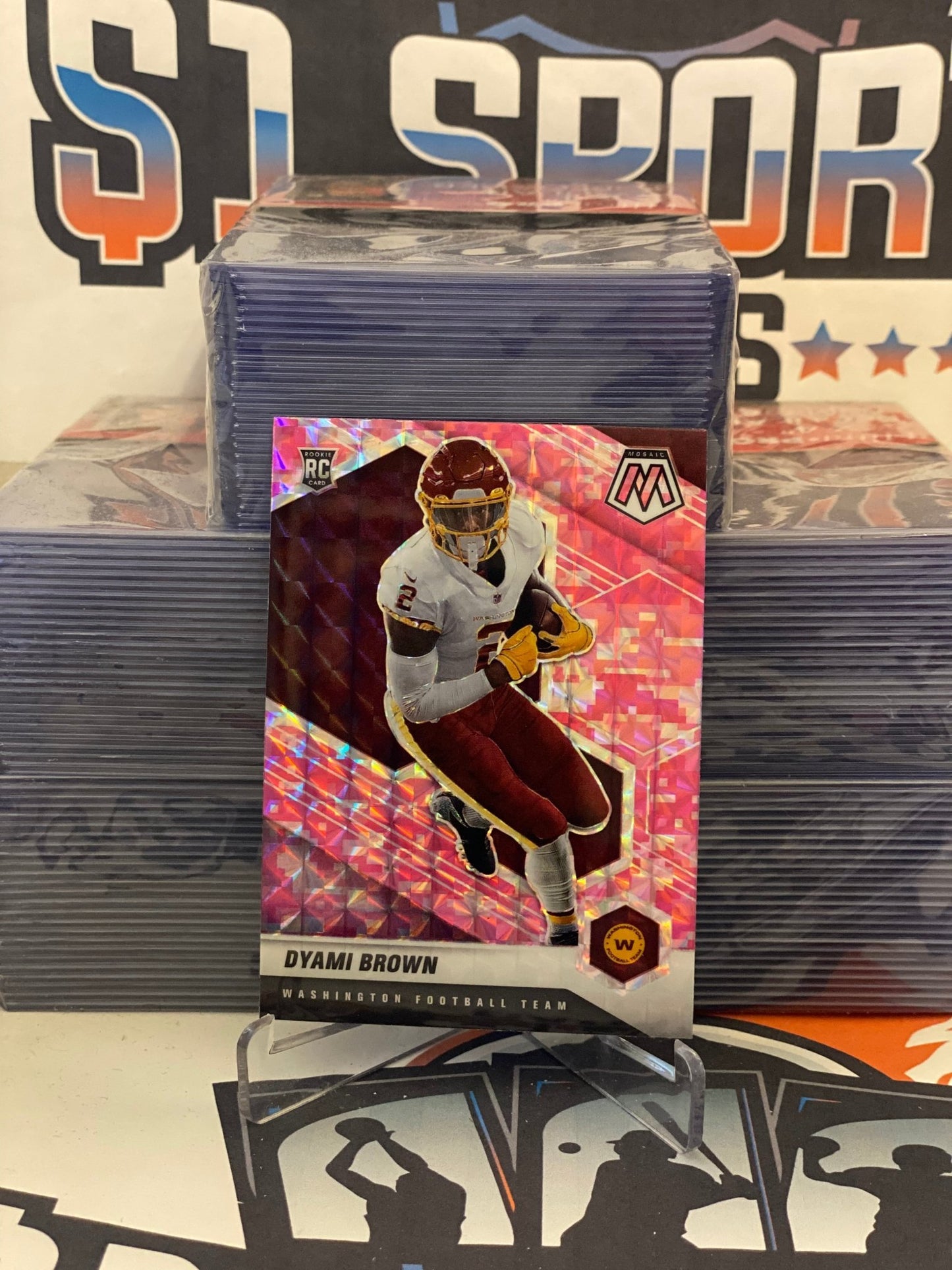 2021 Panini Mosaic (Pink Camo Prizm) Dyami Brown Rookie #323