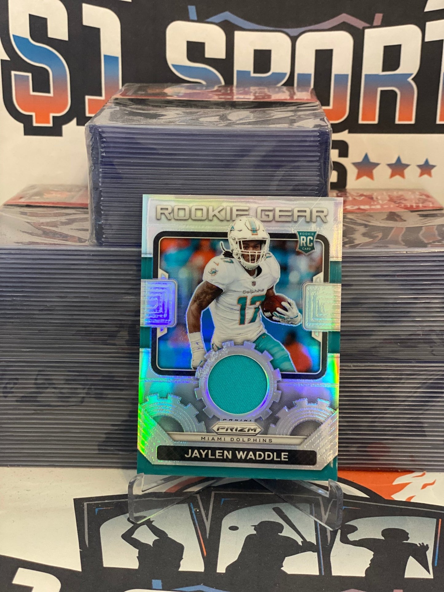 2021 Panini Prizm (Rookie Gear Relic) Jaylen Waddle #RG-8