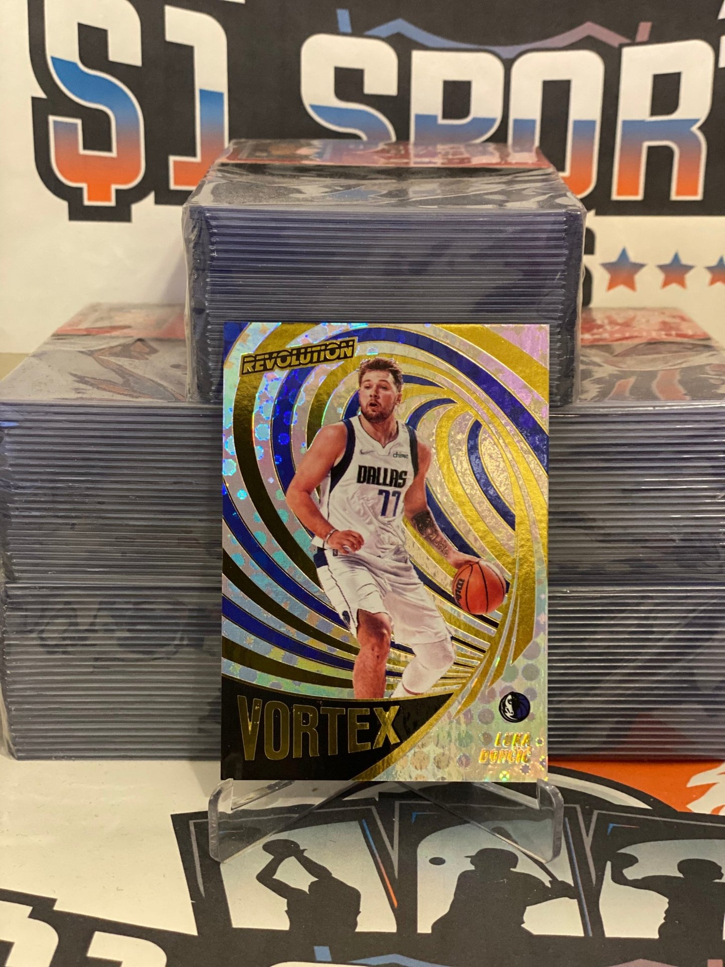 2021 Panini Revolution (Vortex) Luka Doncic #24