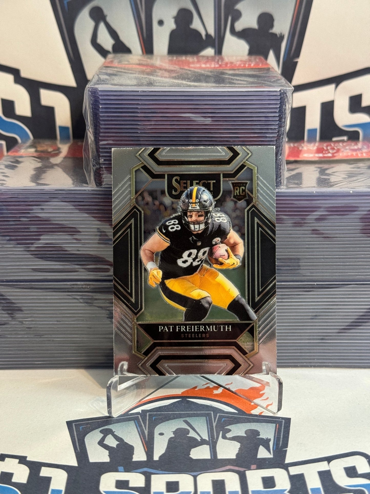 2021 Panini Select (Club Level) Pat Freiermuth Rookie #259