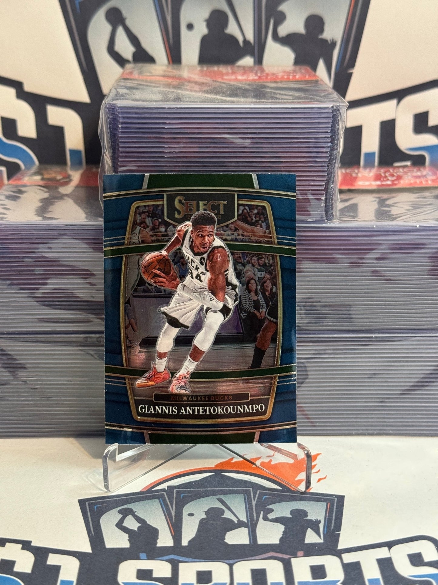 2021 Panini Select Giannis Antetokounmpo #35