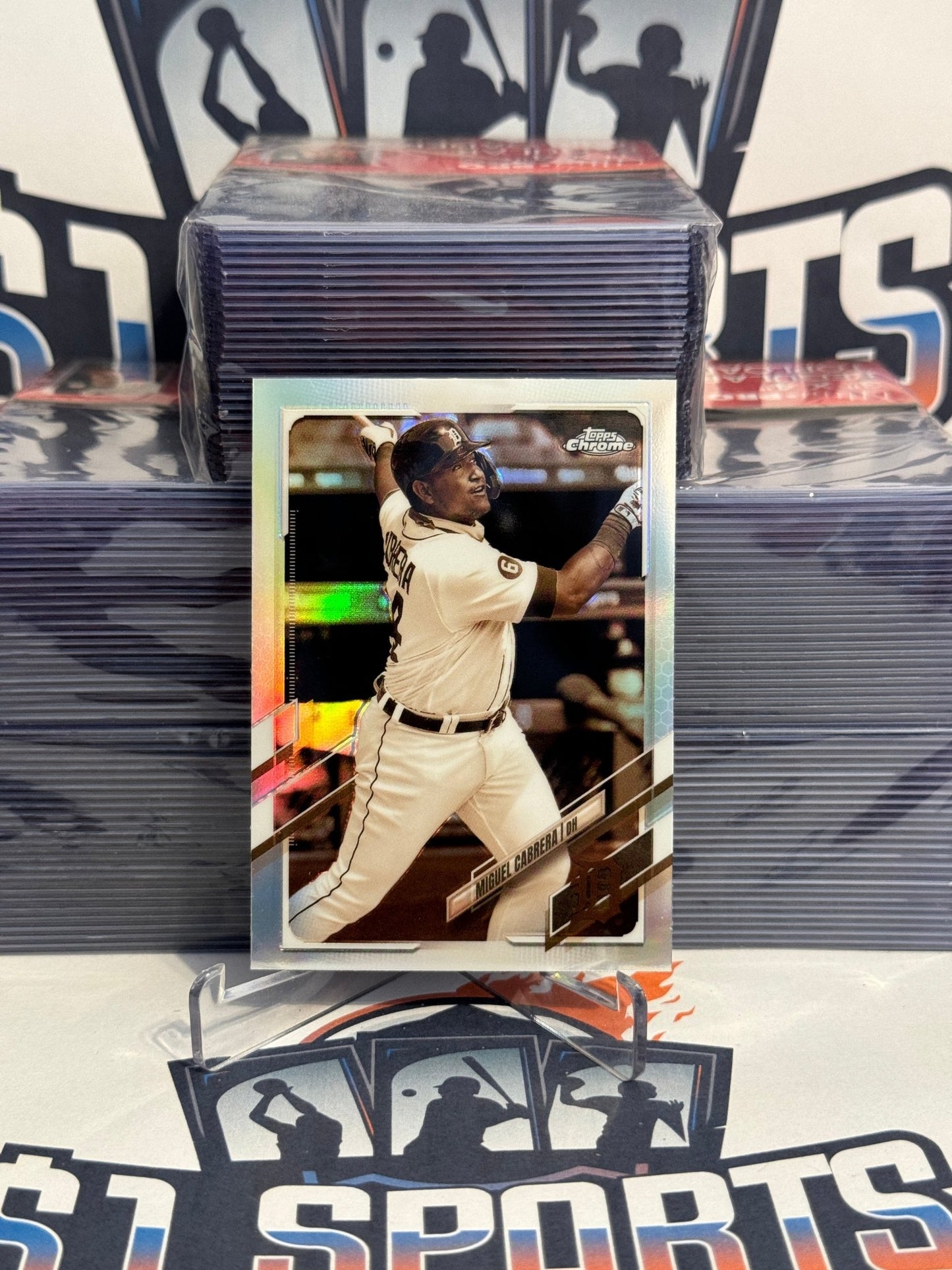 2021 Topps Chrome (Refractor) Miguel Cabrera #10