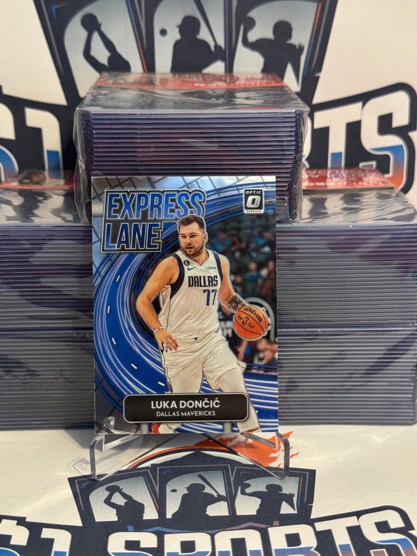 2022 Donruss Optic (Express Lane) Luka Doncic #5