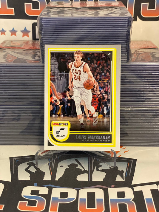 2022 NBA Hoops Lauri Markkanen #69