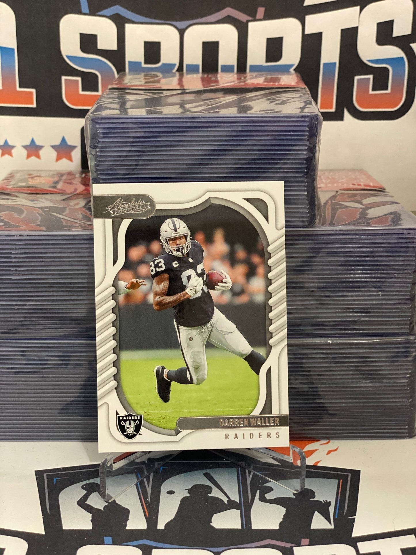 2022 Panini Absolute Darren Waller #62