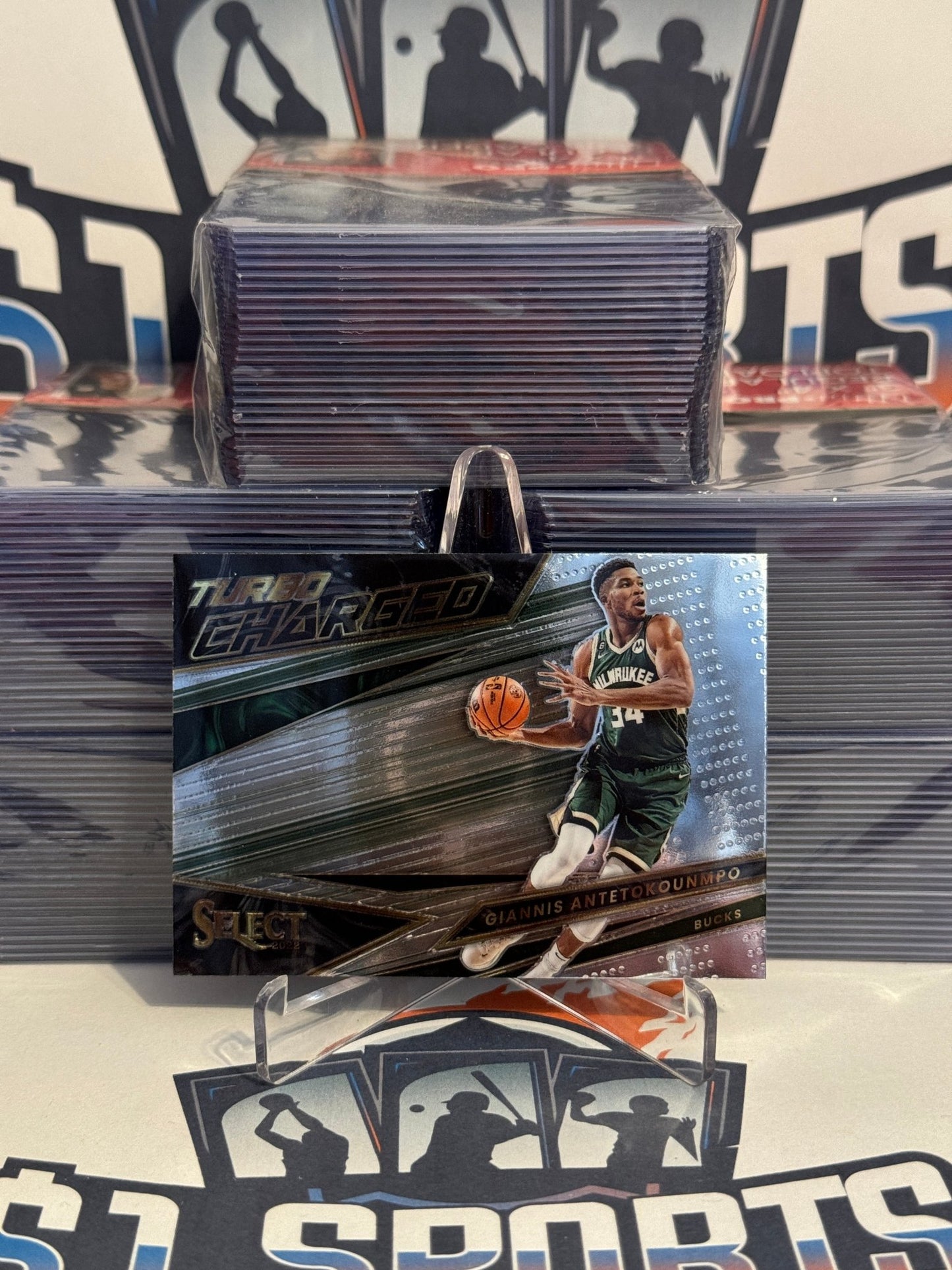 2022 Panini Select (Turbocharged) Giannis Antetokounmpo #10