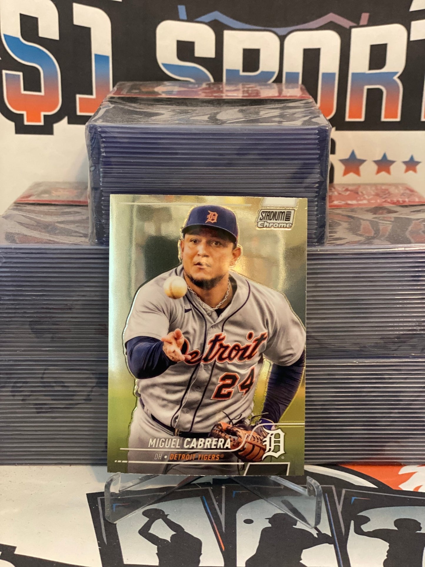 2022 Topps Stadium Club Chrome Miguel Cabrera #180