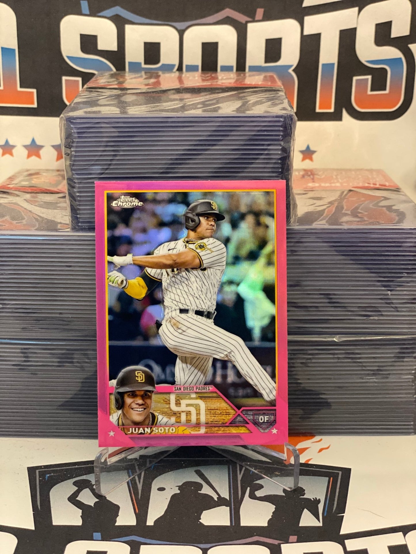 2023 Topps Chrome (Pink Refractor) Juan Soto #100