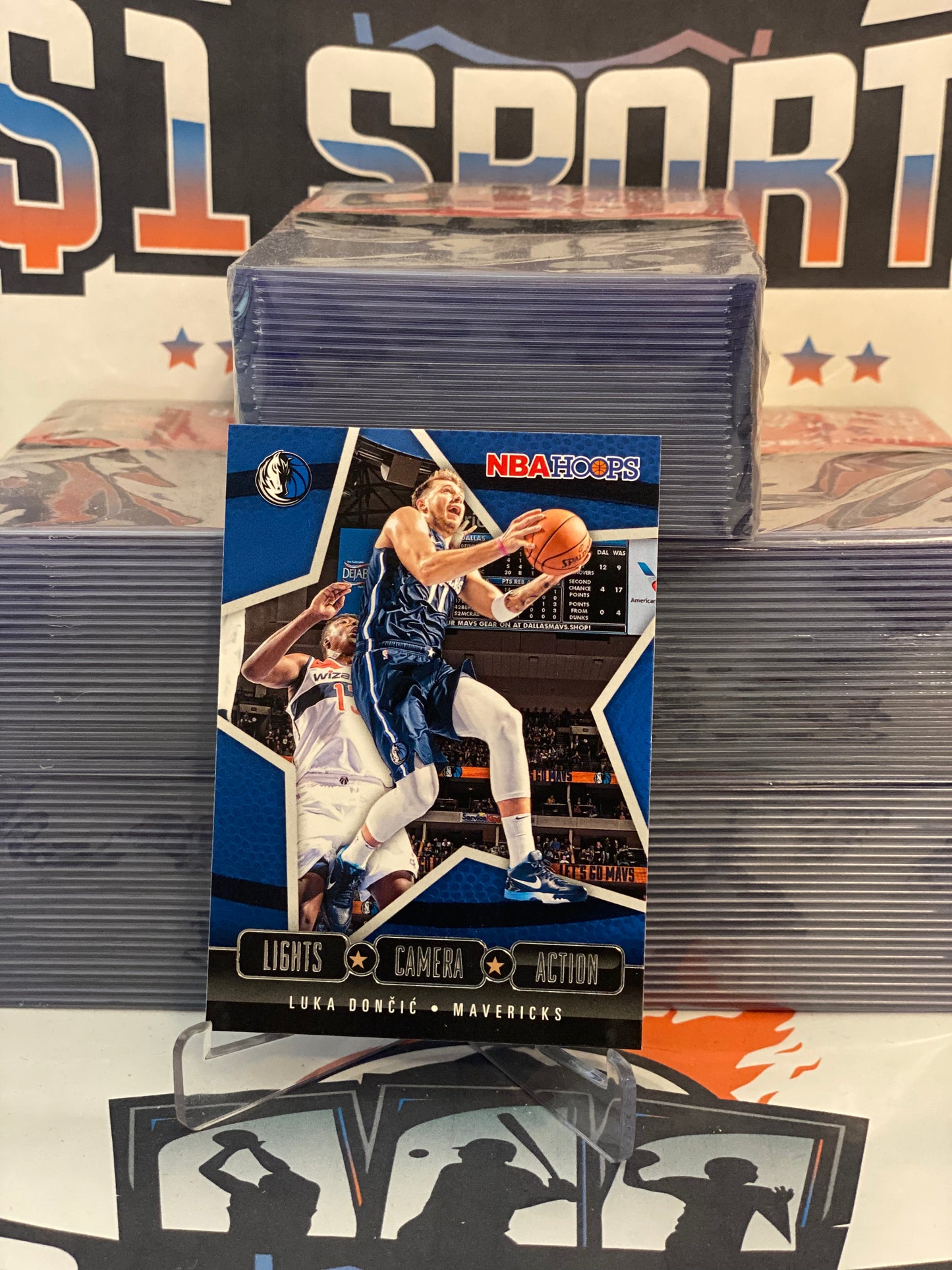 2020 NBA Hoops (Lights Camera Action) Luka Doncic #18