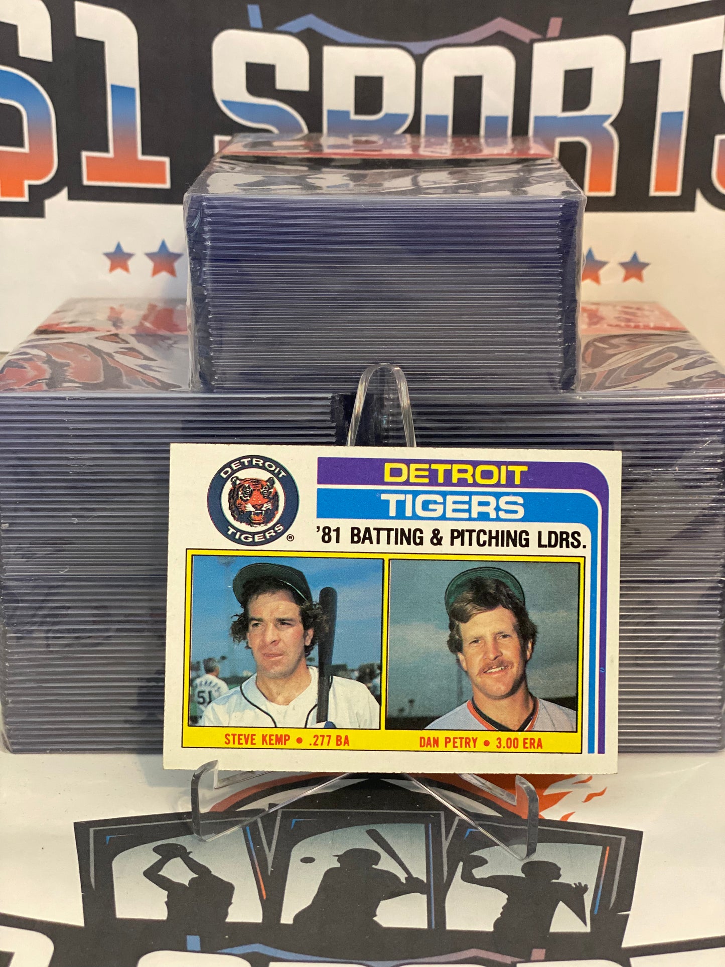 1982 Topps (Detroit Tigers Team Leaders) Steve Kemp & Dan Petry #666