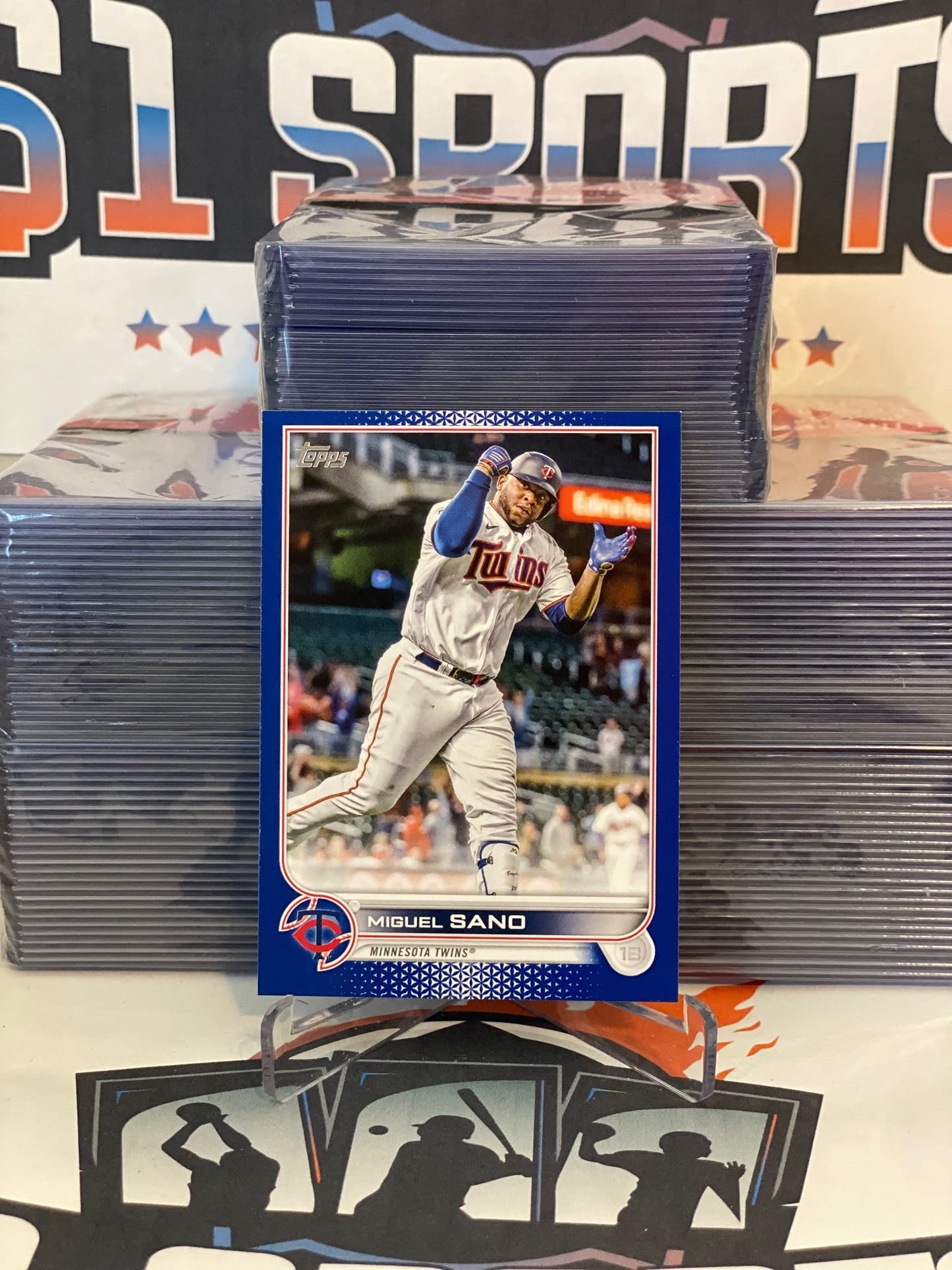 2022 Topps (Royal Blue) Miguel Sano #123