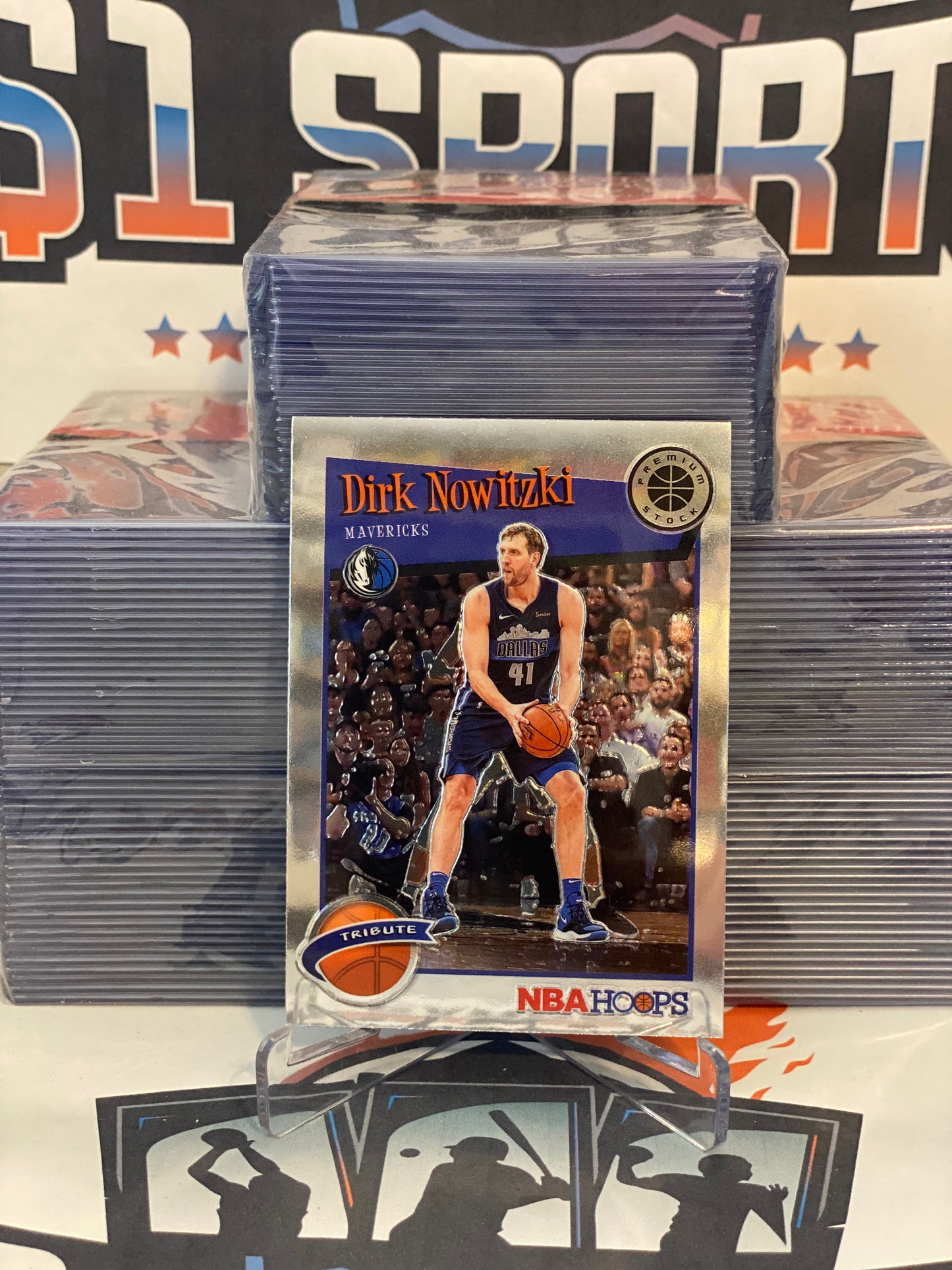 2019 Hoops Premium Stock (Tribute) Dirk Nowitzki #282