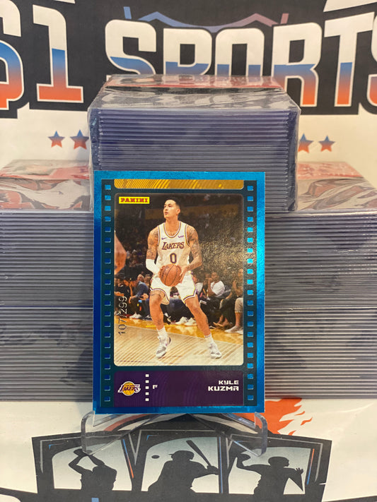 2019 Panini Stickers (107/299) Kyle Kuzma #76