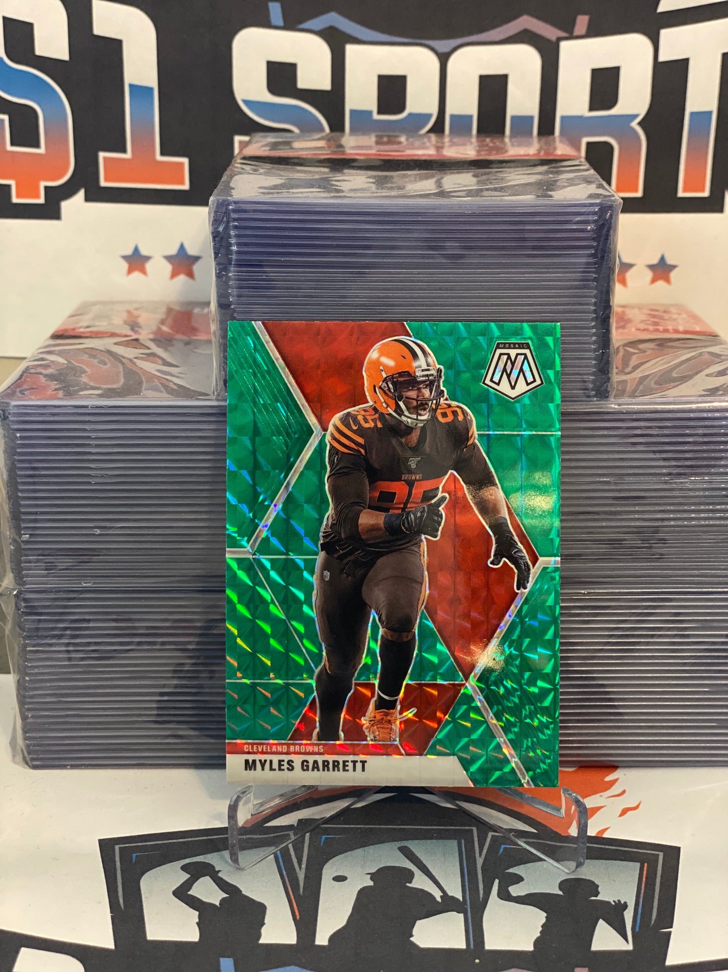 2020 Panini Mosaic (Green Prizm) Myles Garrett #55