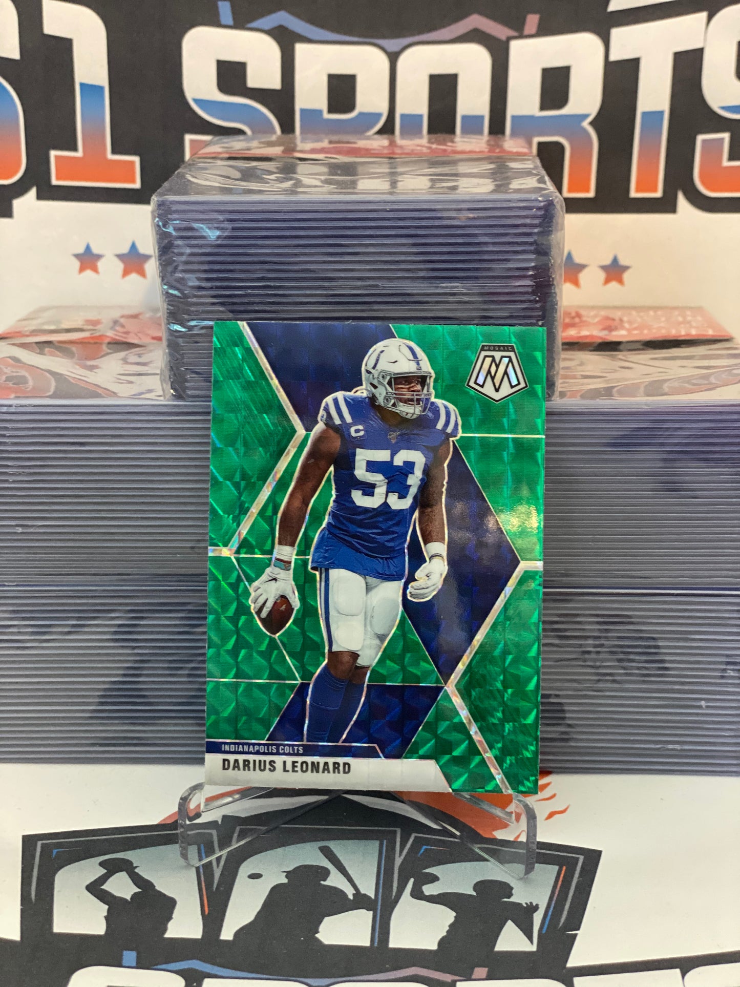 2020 Panini Mosaic (Green Prizm) Darius Leonard #93