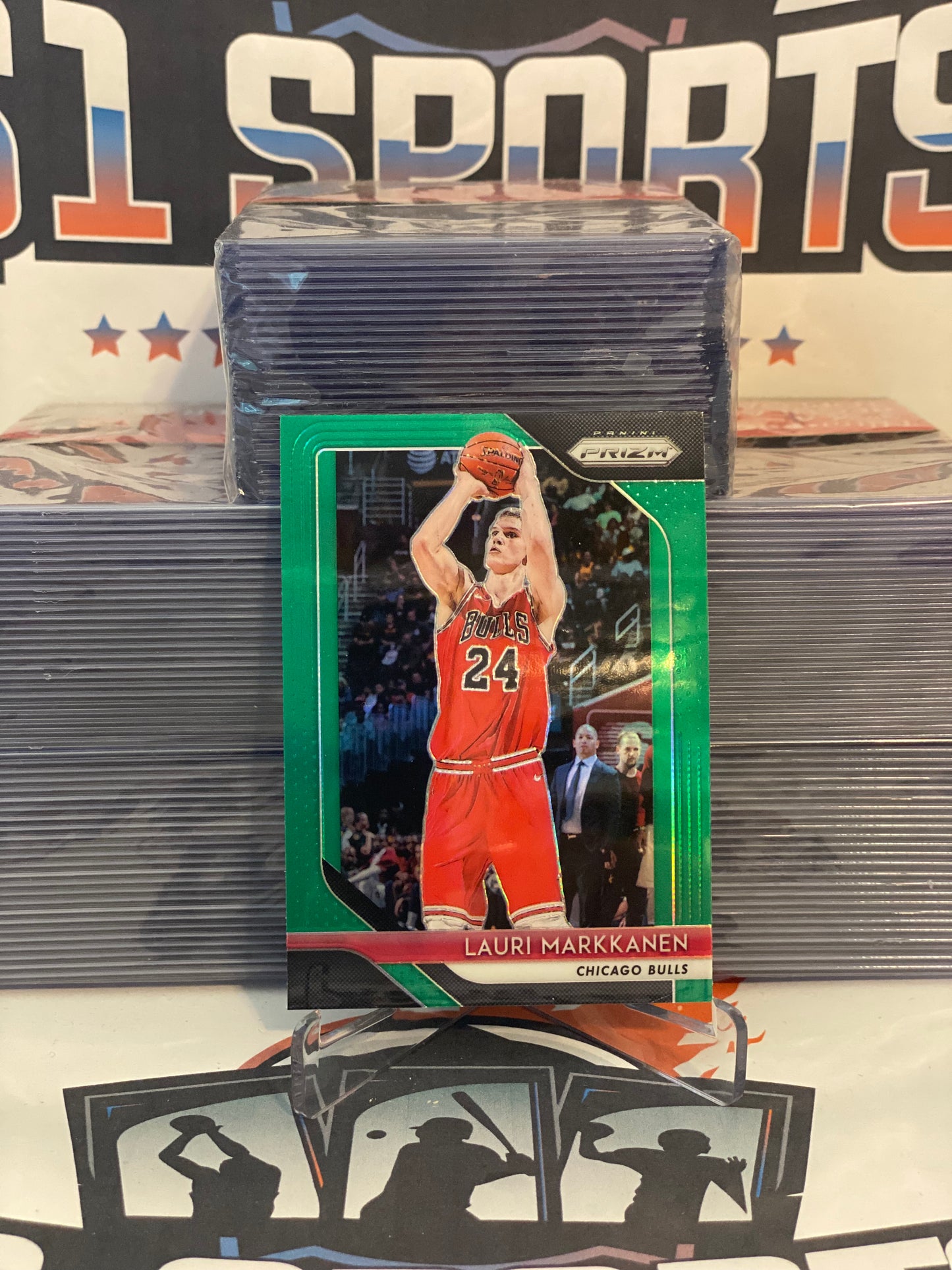2018 Panini Prizm (Green Prizm) Lauri Markkanen #110