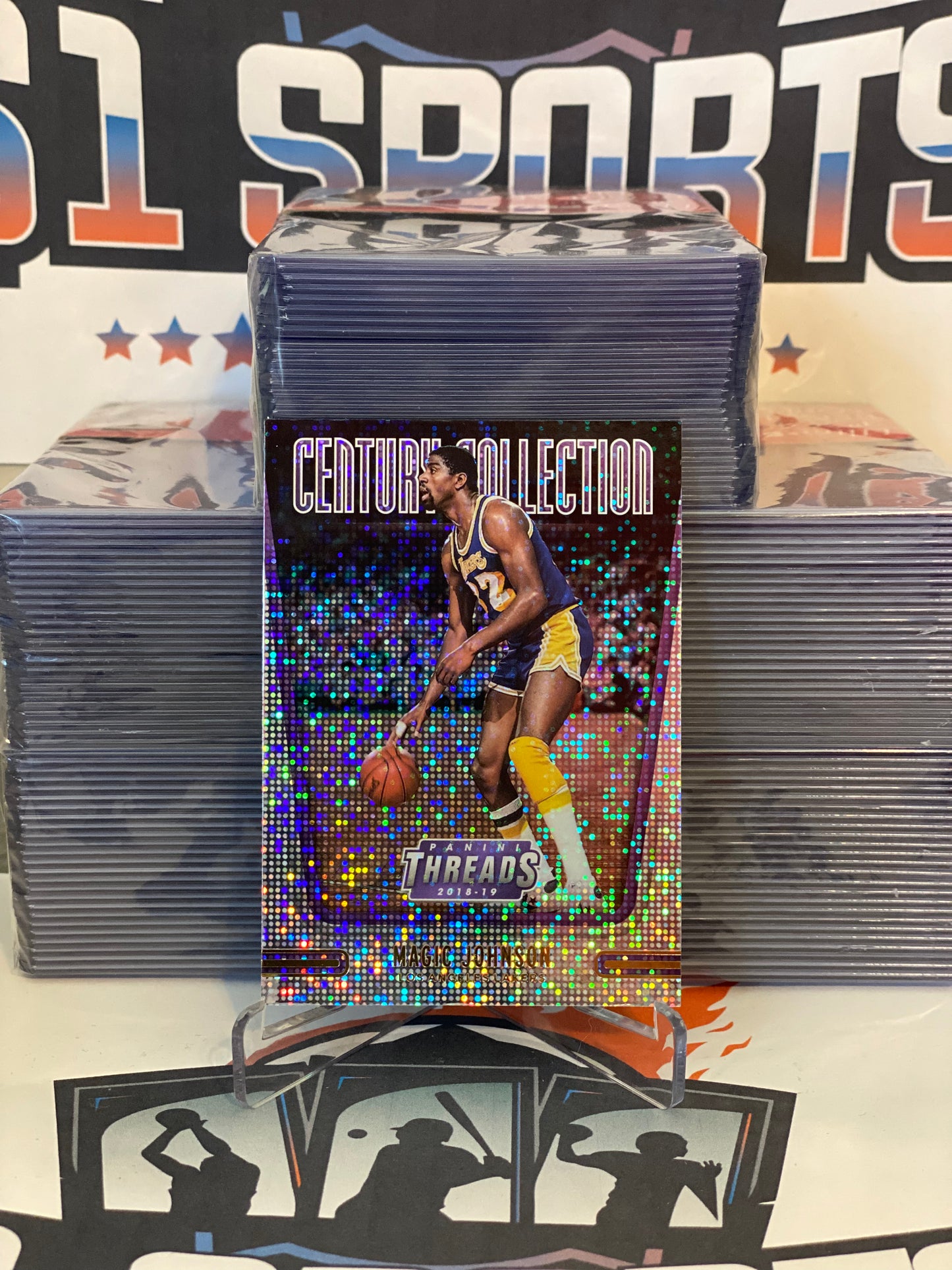 2018 Panini Threads (Dazzle, Century Collection) Magic Johnson #3