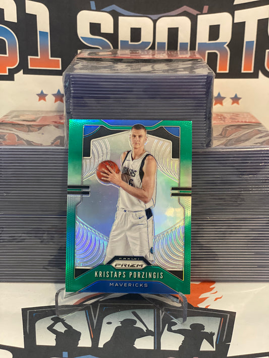 2019 Panini Prizm (Green Prizm) Kristaps Porzingis #76
