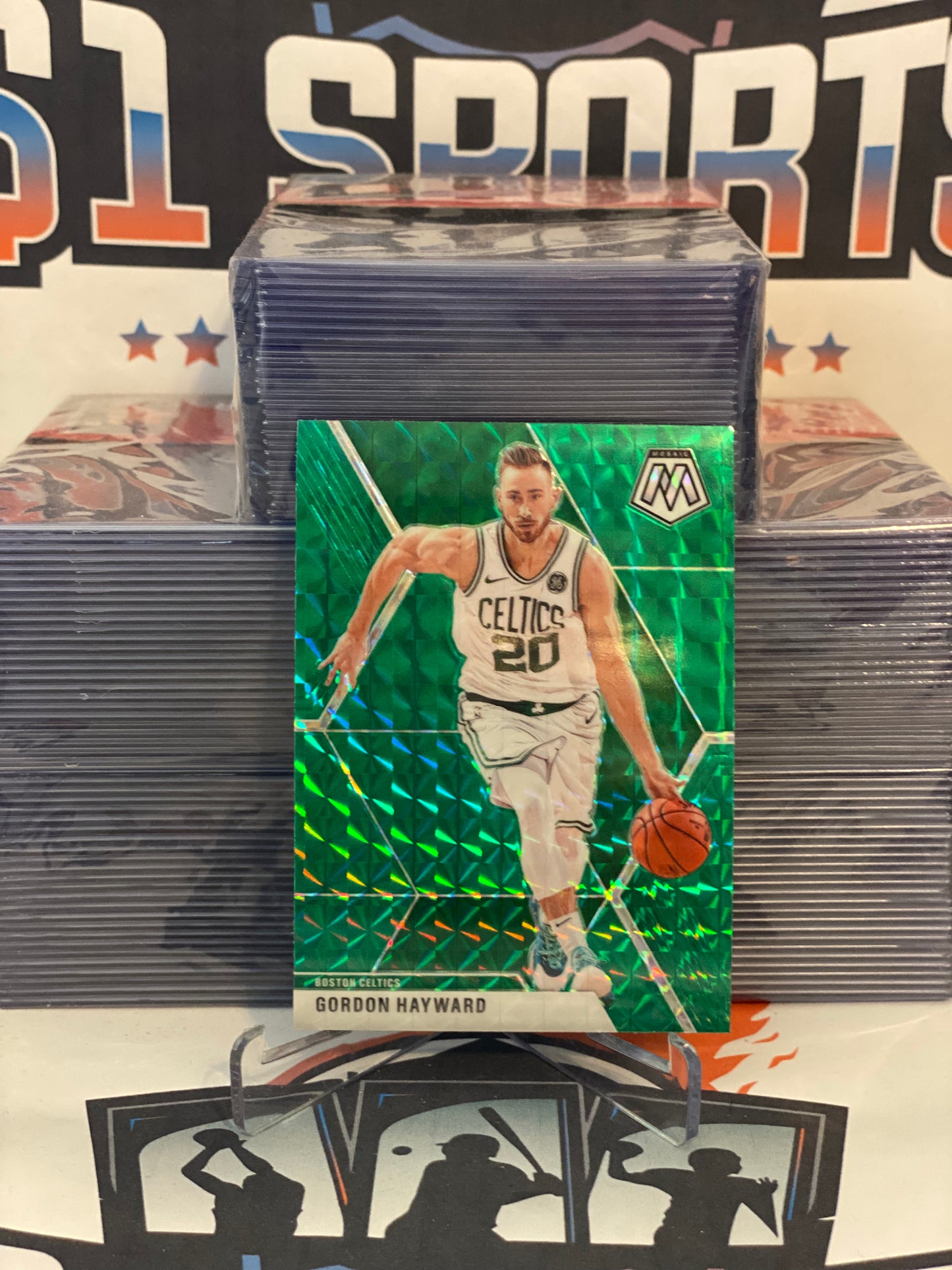2019 Panini Mosaic (Green Prizm) Gordon Hayward #119