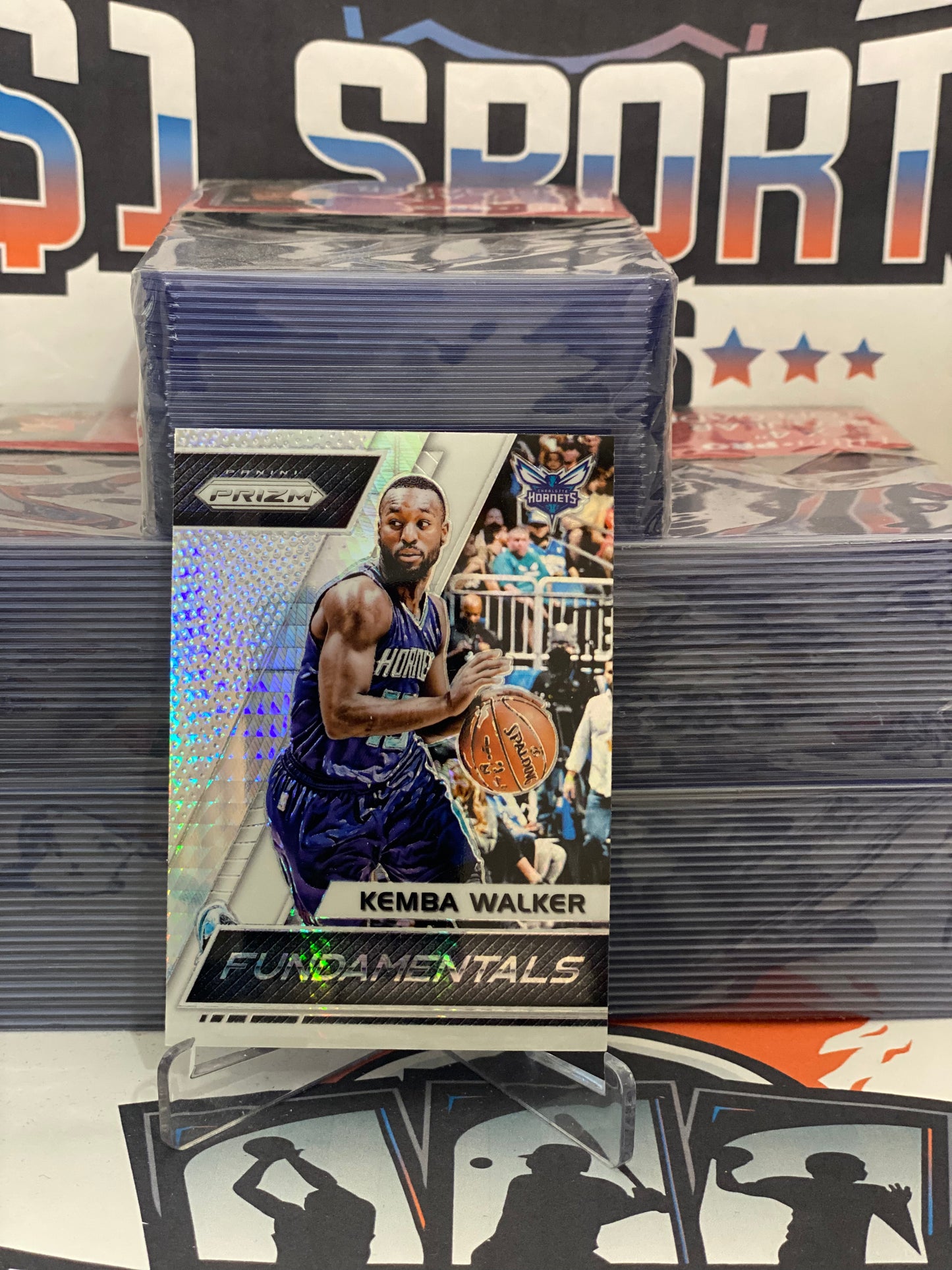 2017 Panini Prizm (Hyper Prizm, Fundamentals) Kemba Walker #30