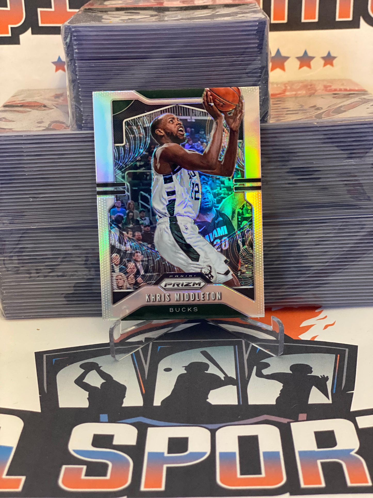 2019 Panini Prizm (Silver Prizm) Khris Middleton #235