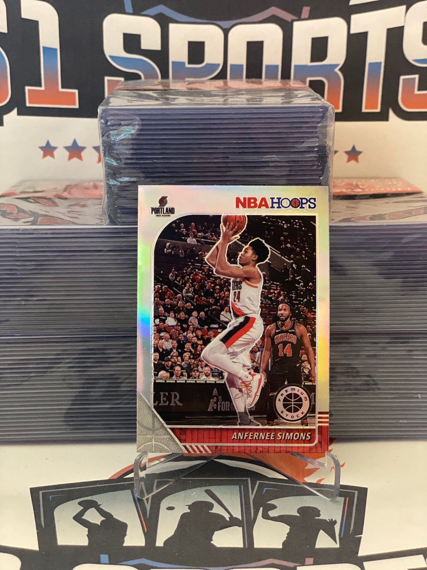 2019 Hoops Premium Stock (Silver Prizm) Anfernee Simons #268