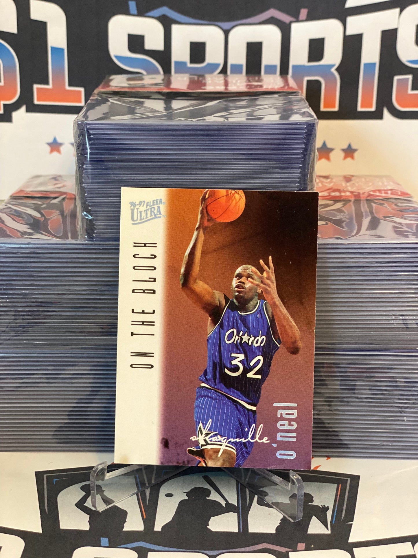 1996 Fleer Ultra (On The Block) Shaquille O'Neal #135