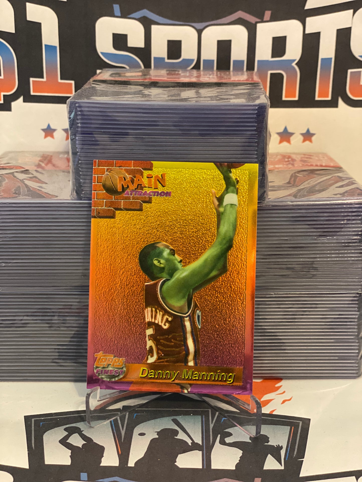 1994 Topps Finest (Main Attractions) Danny Manning #12