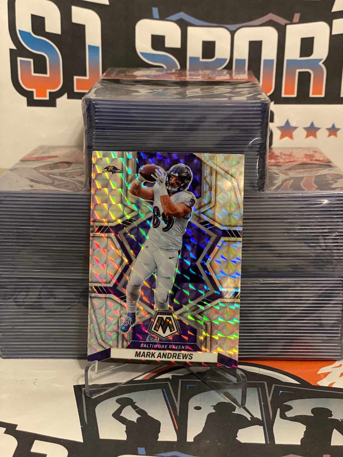 2022 Panini Mosaic (Mosaic Prizm) Mark Andrews #17
