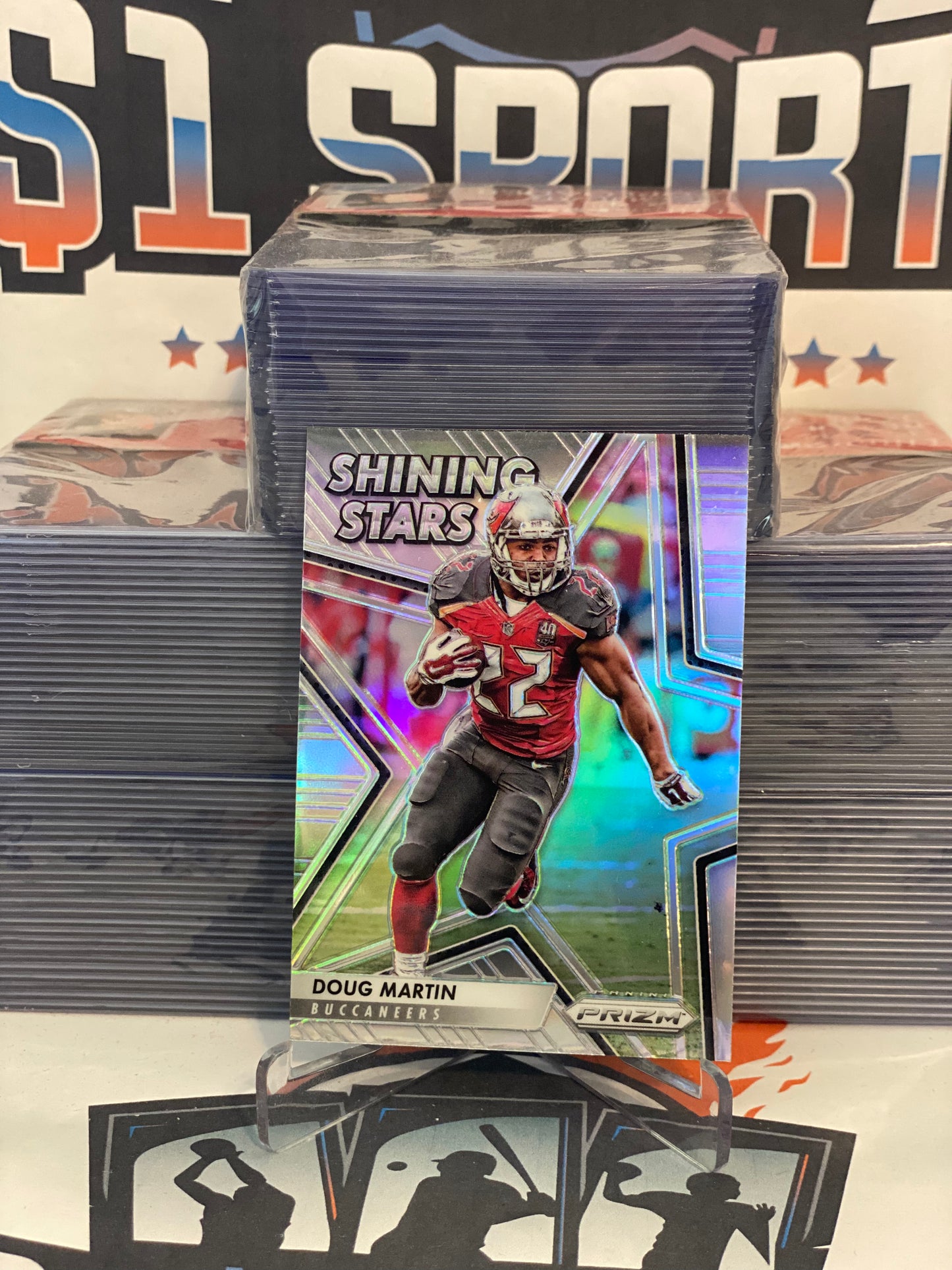 2016 Panini Prizm (Silver Prizm, Shining Stars) Doug Martin #22