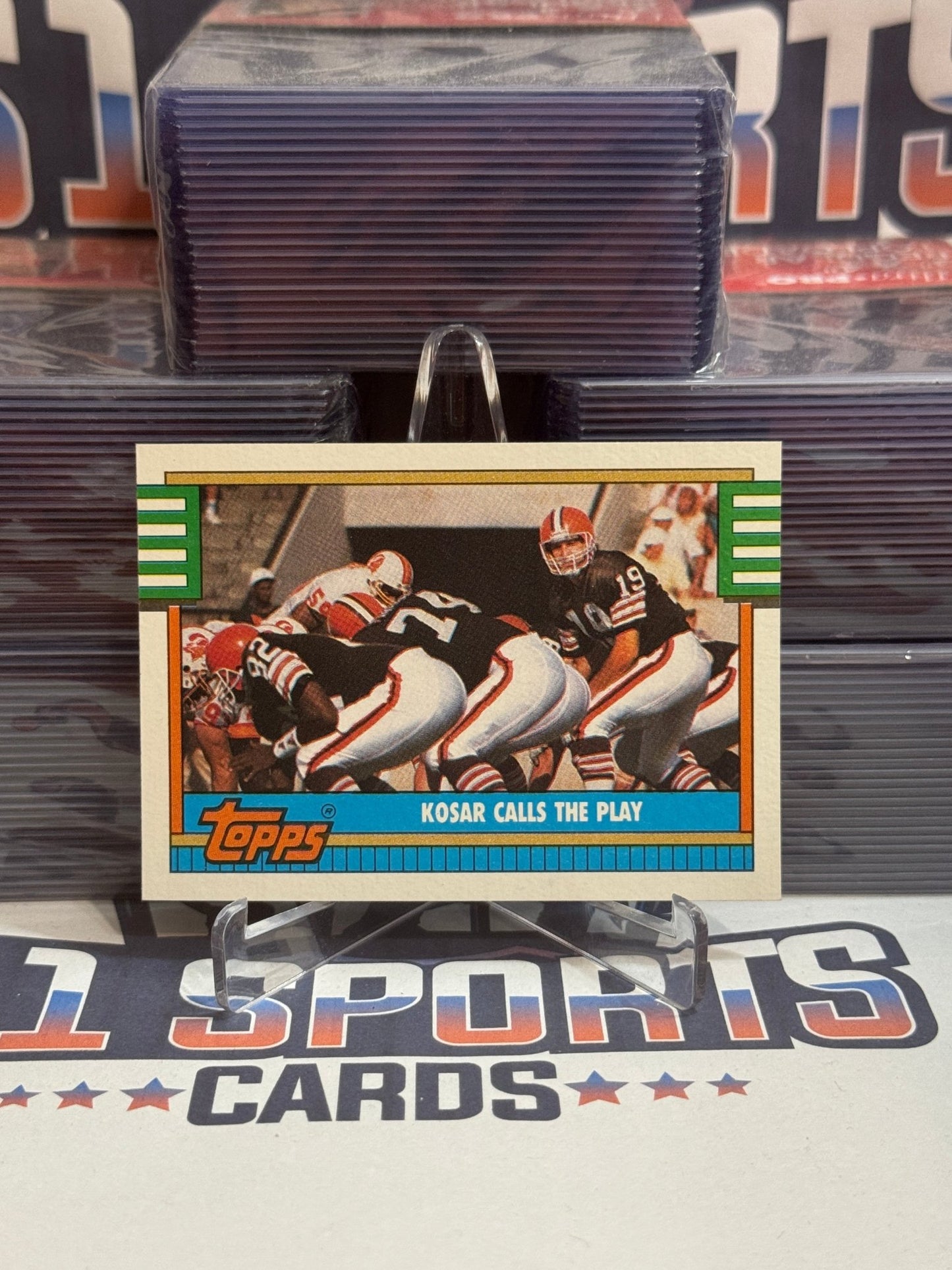 1990 Topps (Browns Team Card) Bernie Kosar #505