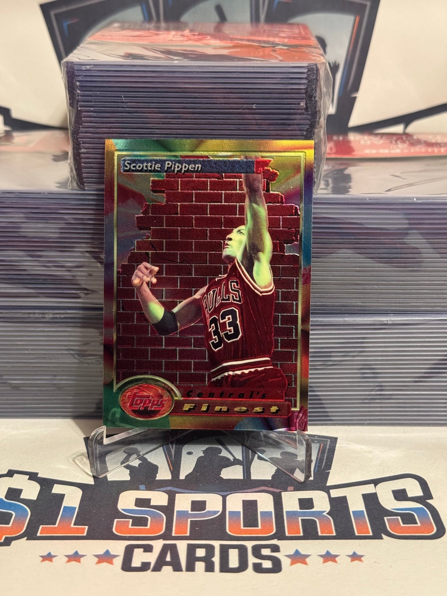 1993 Topps Finest (Central) Scottie Pippen #105