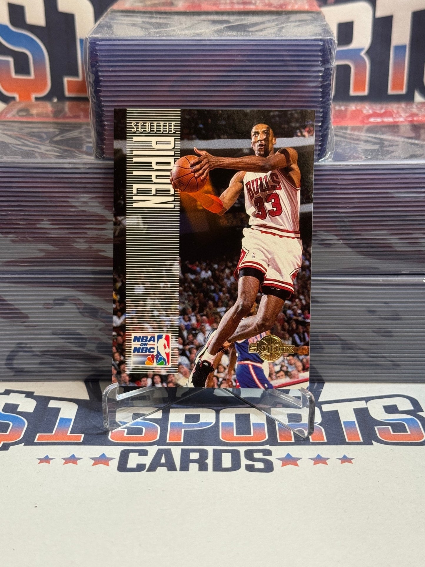 1994 Skybox (NBA on NBC) Scottie Pippen #180