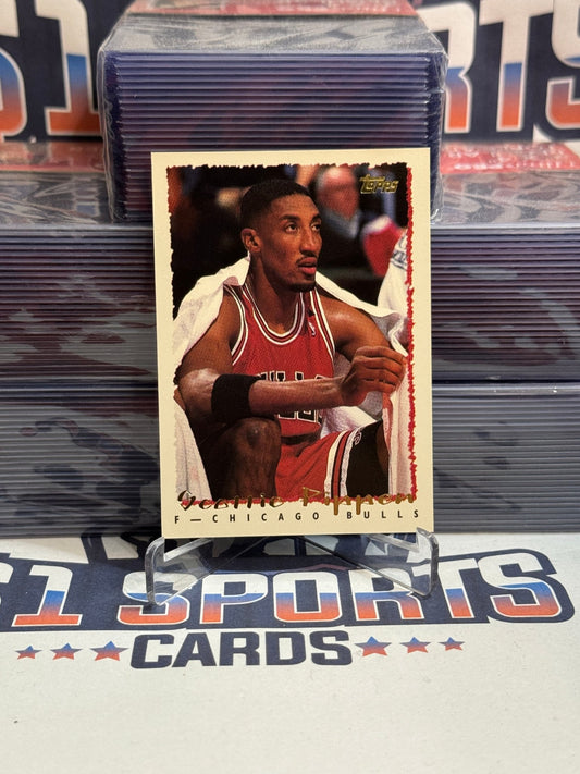 1994 Topps Scottie Pippen #29