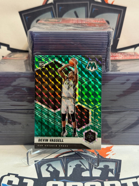 2020 Panini Mosaic (Green Prizm) Devin Vassell Rookie #221