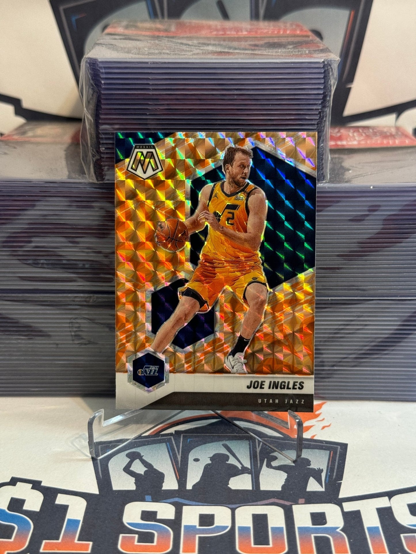 2020 Panini Mosaic (Orange Reactive Prizm) Joe Ingles #8