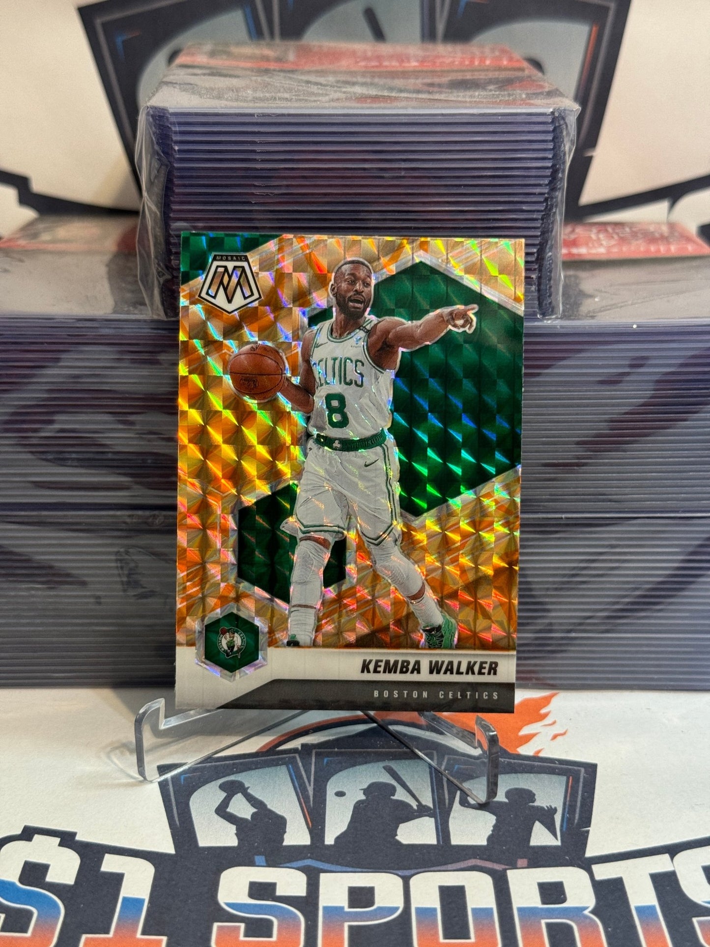 2020 Panini Mosaic (Orange Reactive Prizm) Kemba Walker #98