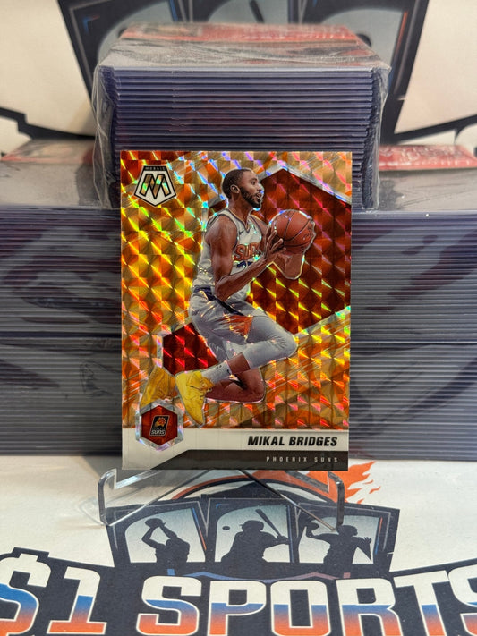 2020 Panini Mosaic (Orange Reactive Prizm) Mikal Bridges #174