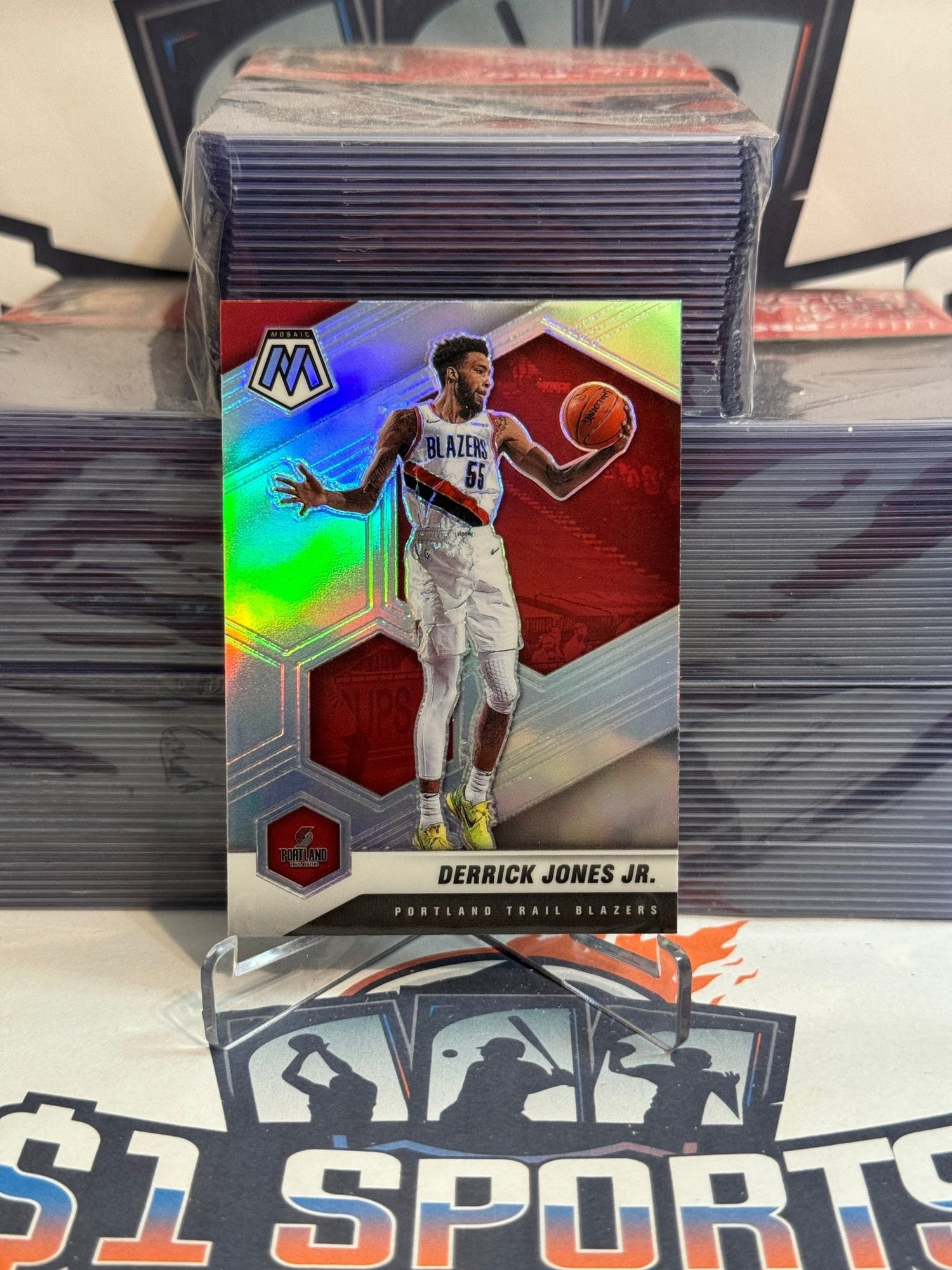 2020 Panini Mosaic (Silver Prizm) Derrick Jones Jr. #31